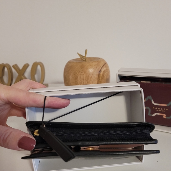 Radley London Wallet - Picture 3 of 10